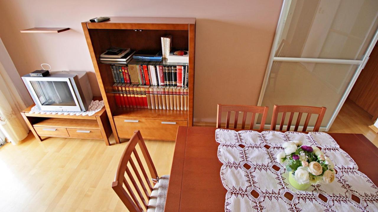 Apartment Ora Омиш Экстерьер фото