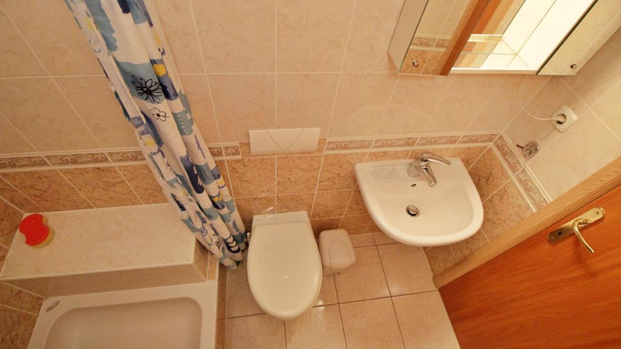 Apartment Ora Омиш Экстерьер фото
