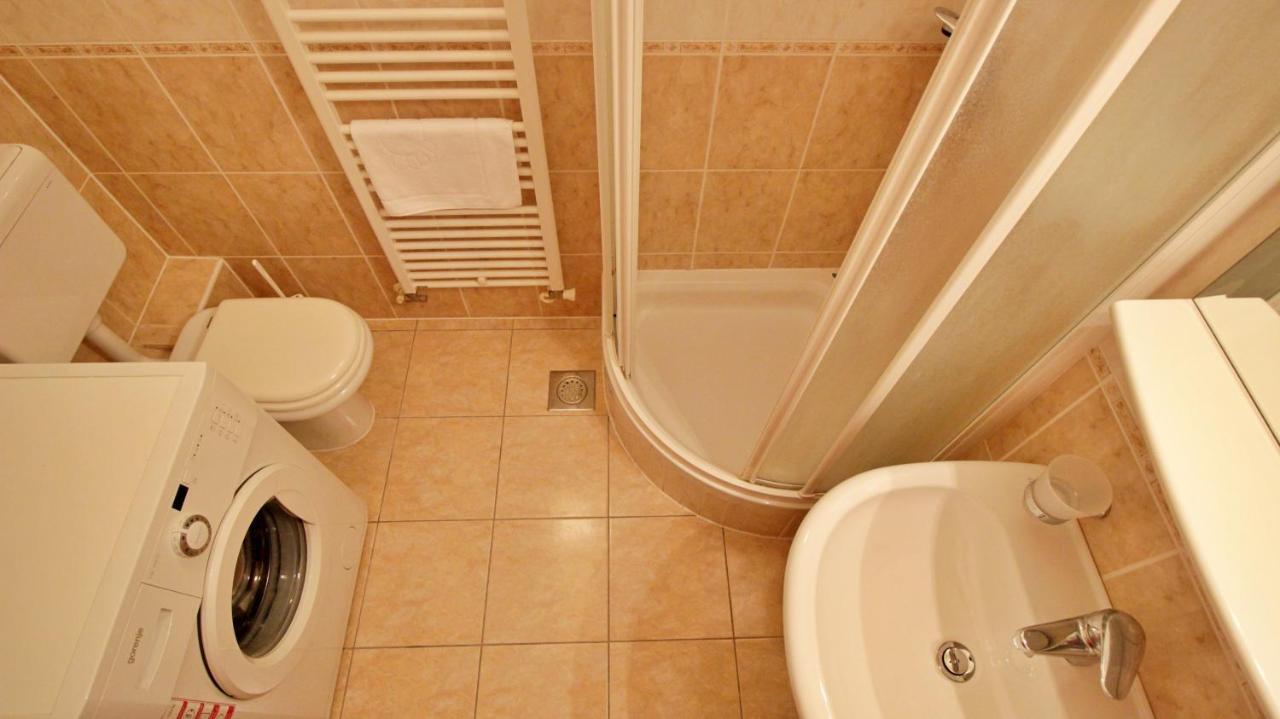 Apartment Ora Омиш Экстерьер фото