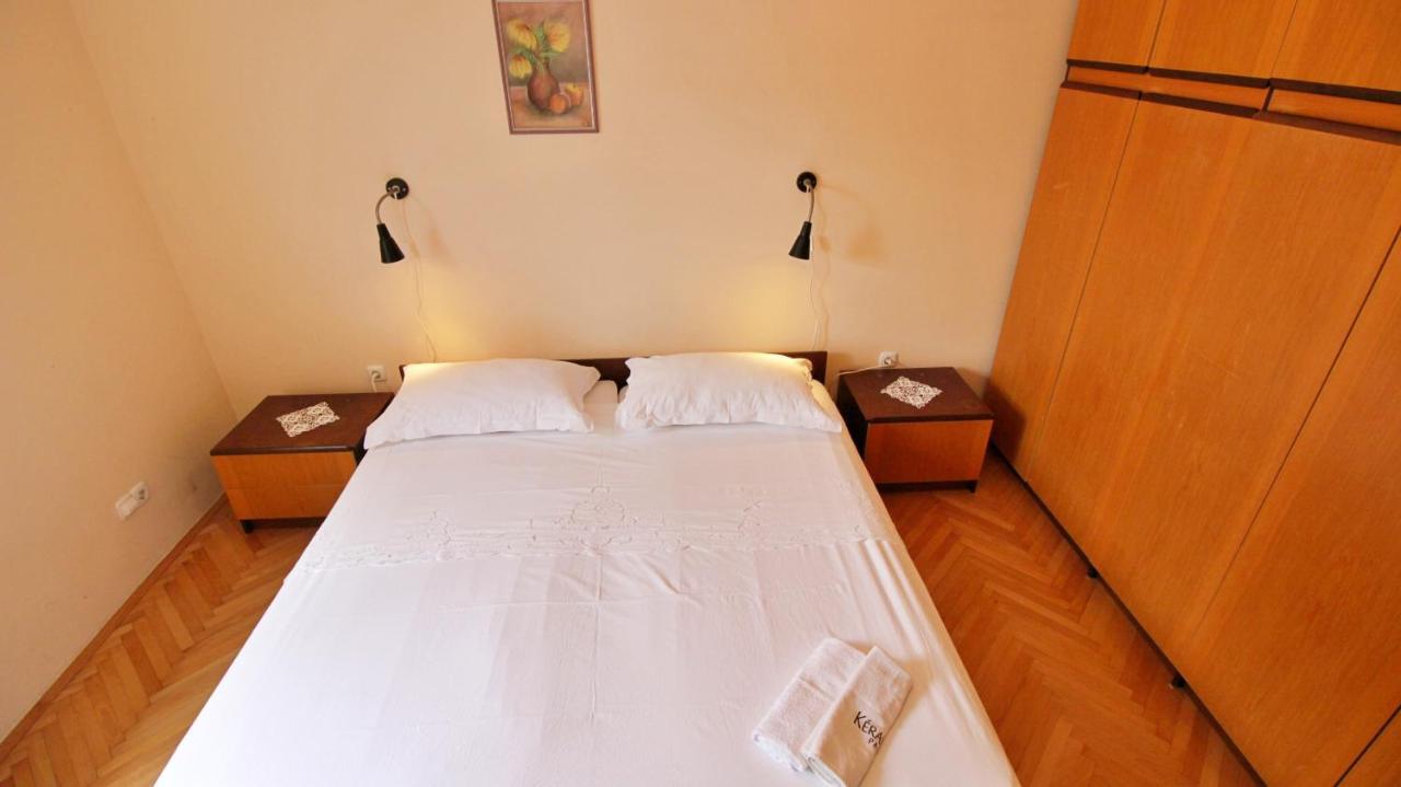 Apartment Ora Омиш Экстерьер фото